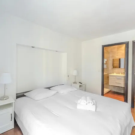 Rue D Antibes 2ch, 2 Sdb, Clim, Balcon * Κάννες